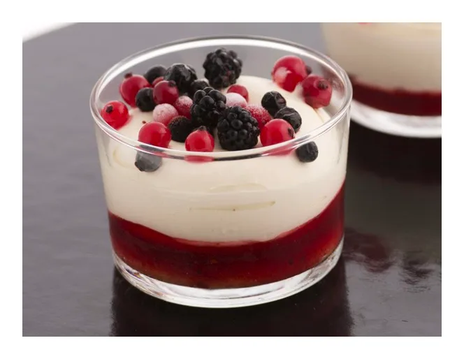 - Waldfrüchte/Mascarpone im Glas 120g x 10pcs